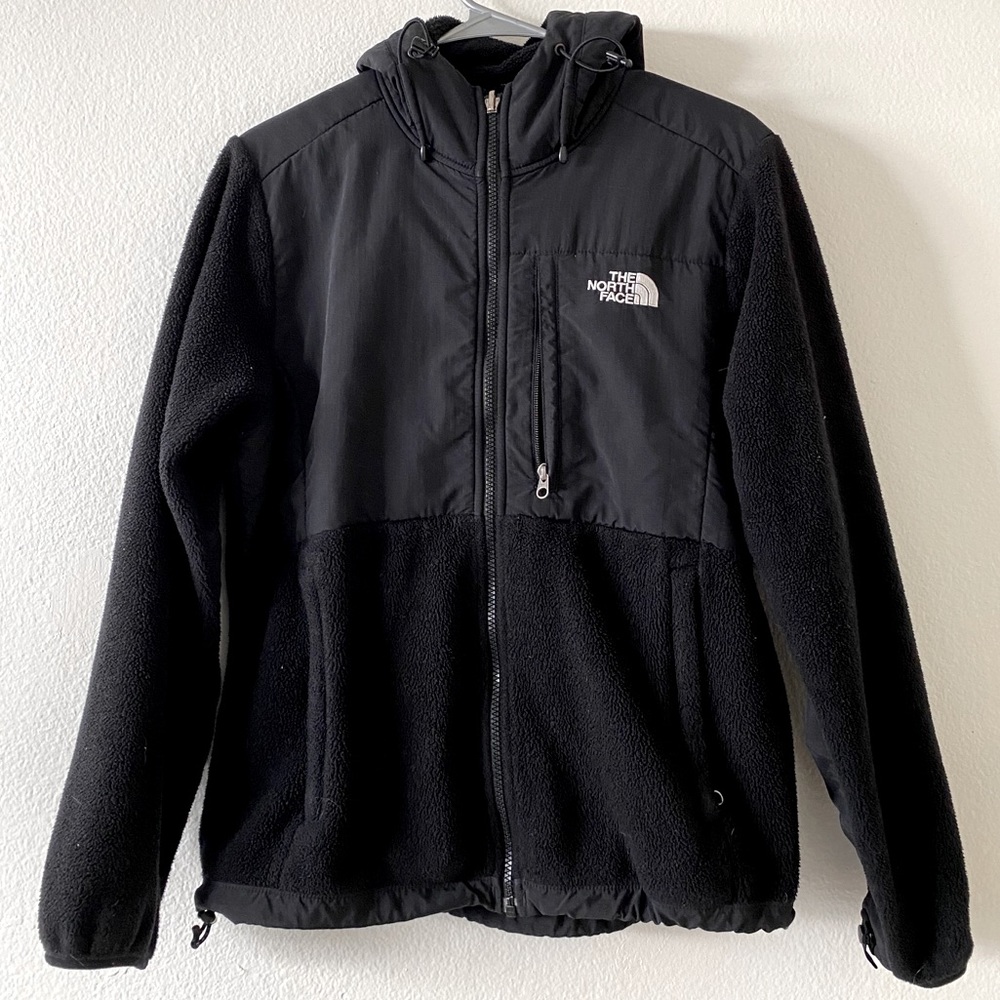 North Face Black Denali 2 Hoodie Jacket